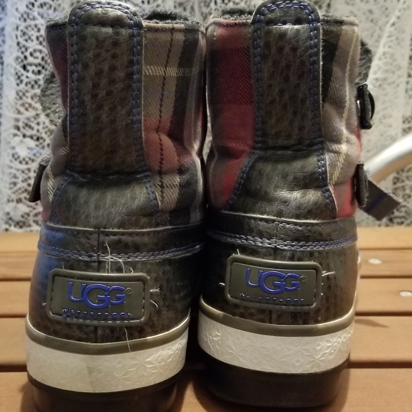 RARE Ugg Boots - Picture 3 of 6